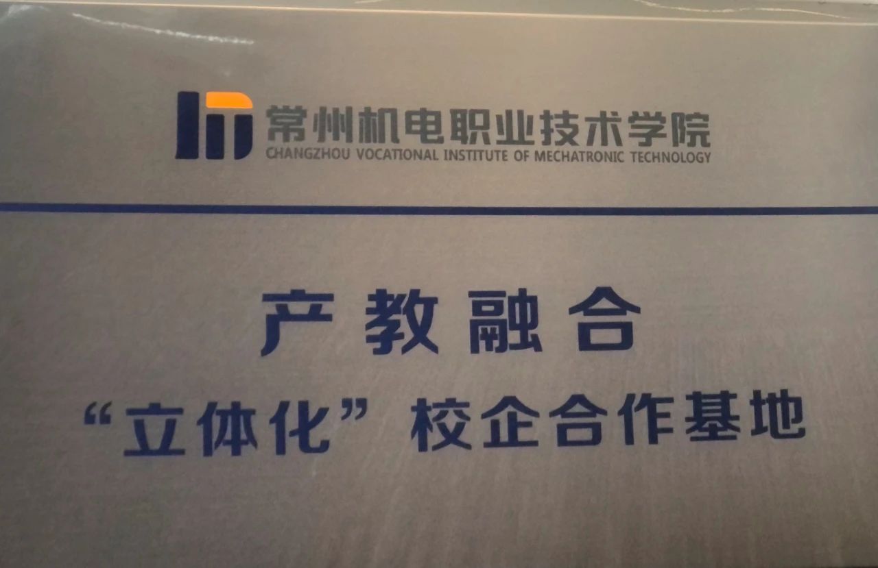 1649053762689350.jpg 573578774782222eed06fefc0d45f240.jpg